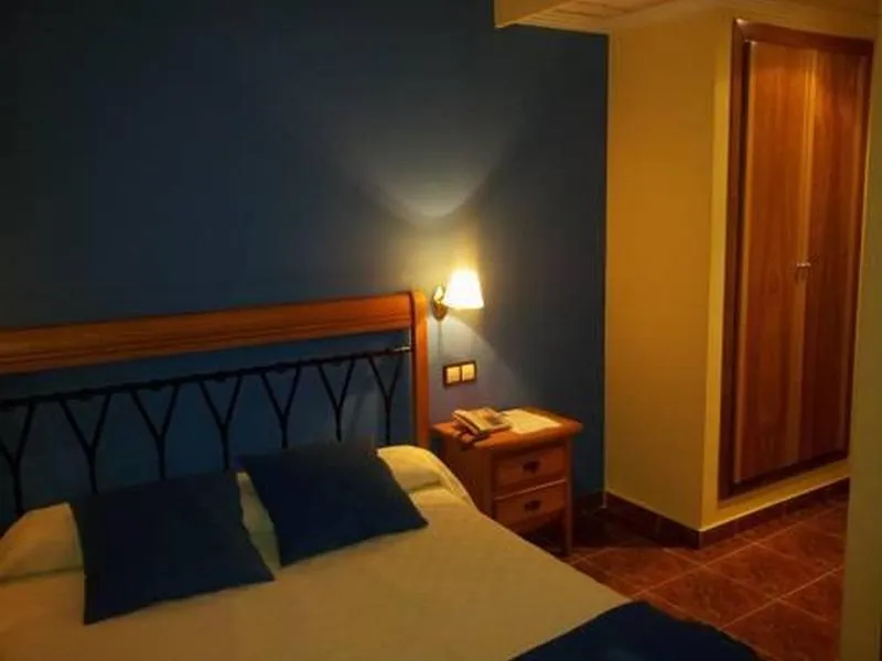 Double or Twin STANDARD Room, Jorge I, Costa Blanca