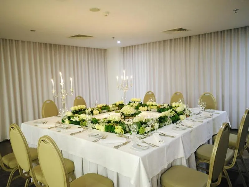 Conferences, Golden Tulip São João da Madeira, Porto