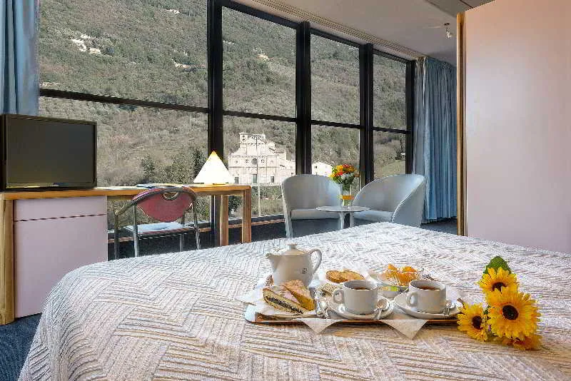 Room, Albornoz Palace Hotel, Perugia