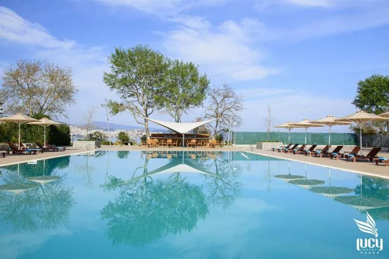 Pool, Lucy, Thessaloniki