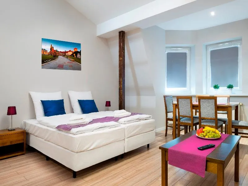APARTMENT CLASSIC Room, Emaus Apartments, Krakow