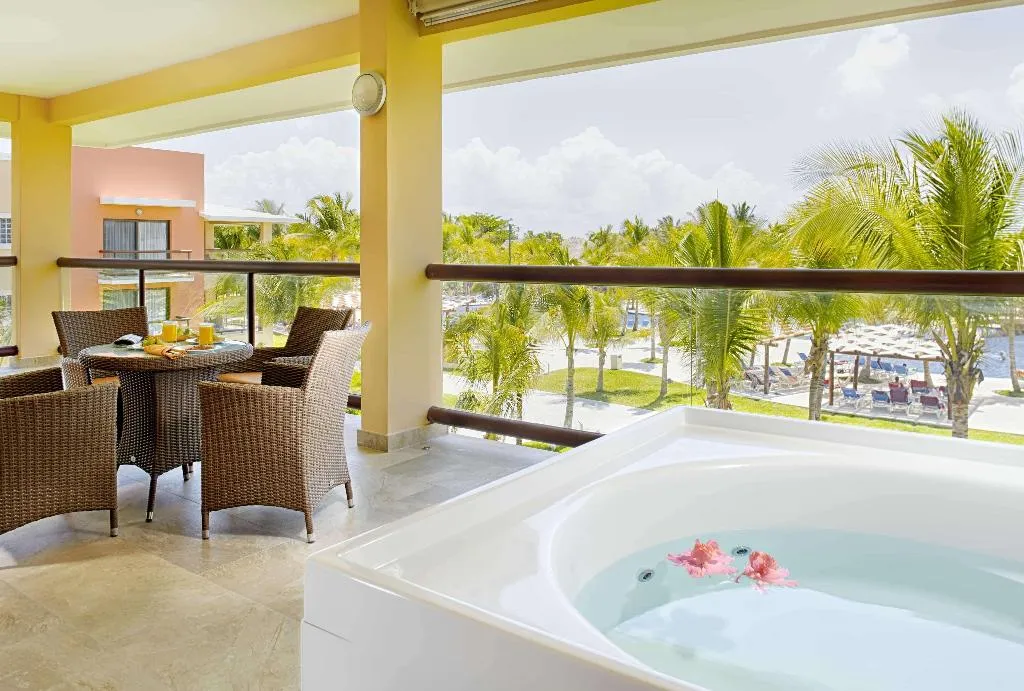 SUITE PREMIUM OCEAN FRONT Room, Barceló Maya Caribe, Cancun Area