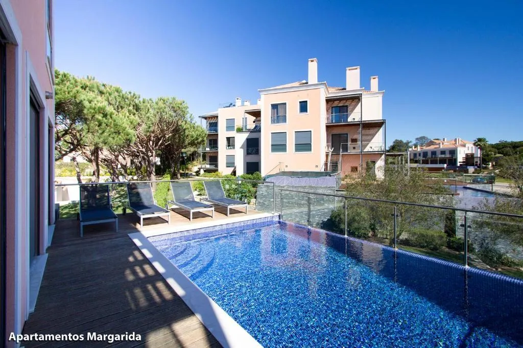 APARTMENT TWO BEDROOMS WITH PRIVATE POOL Room, Vale Do Lobo Resort, Algarve