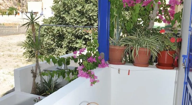 Room, Proteas Hotel, Santorini
