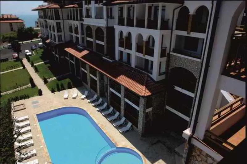 Pool, Etara III, Bourgas