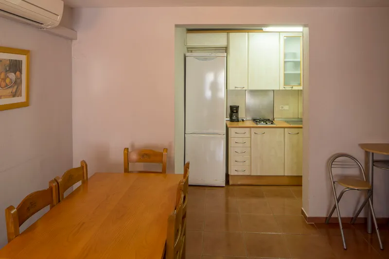 APARTMENT CAPACITY 6 TWO BEDROOMS Room, Apartamentos Vila de Tossa, Costa Brava