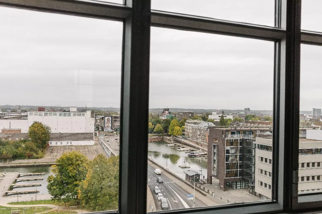 TRIPLE DELUXE Room, The Social Hub Maastricht, Amsterdam