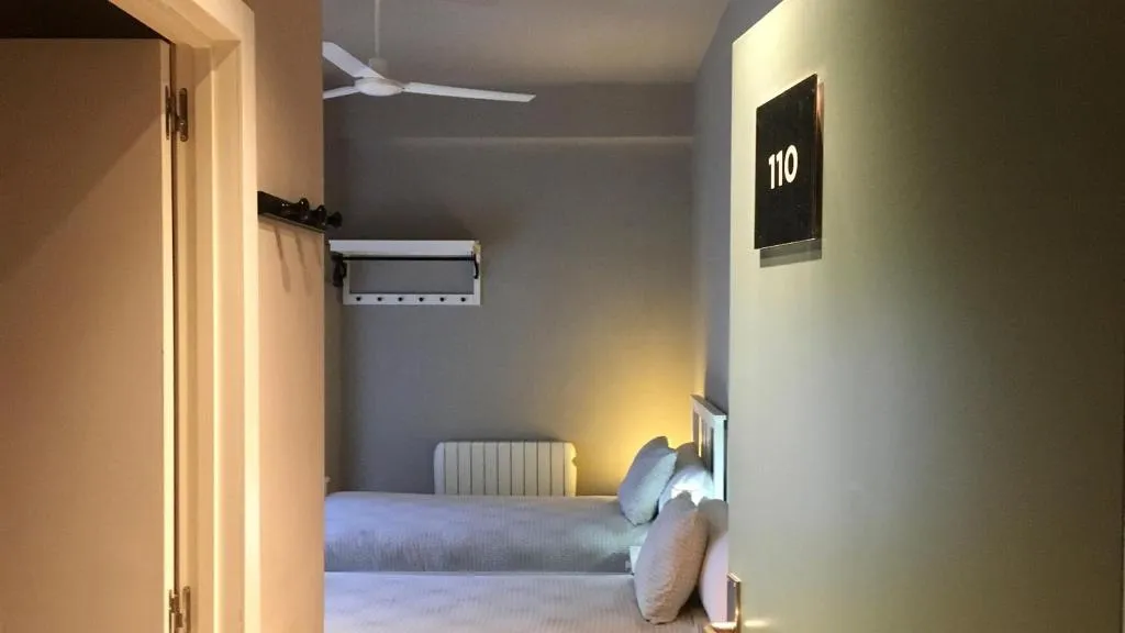 TWIN STANDARD Room, B&B Mare de Deu Jardines del Turia, Valencia