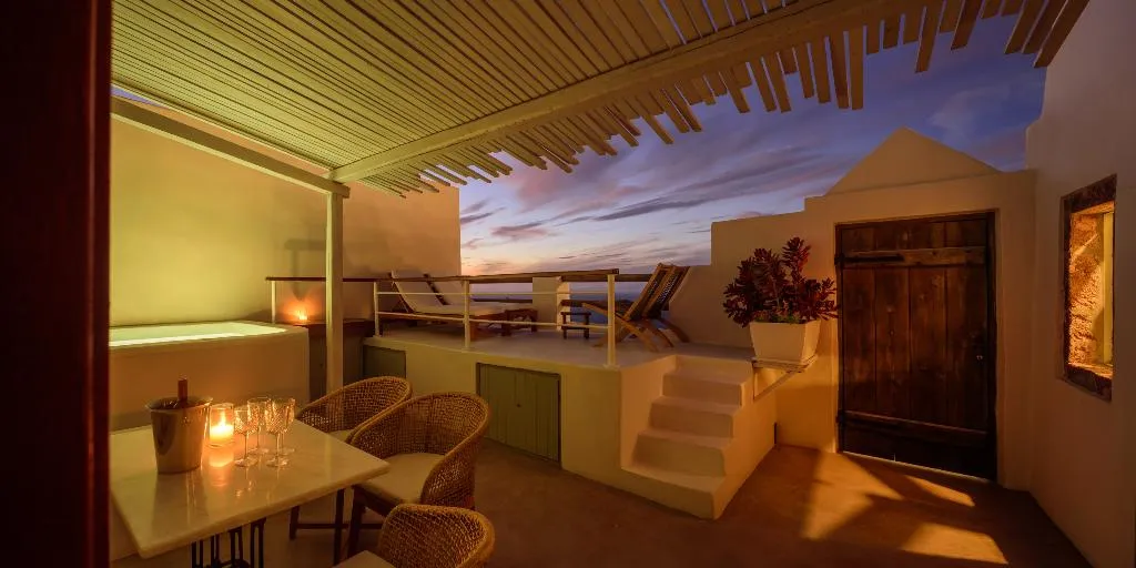 VILLA WITH JACUZZI Room, Fanari Villas, Santorini