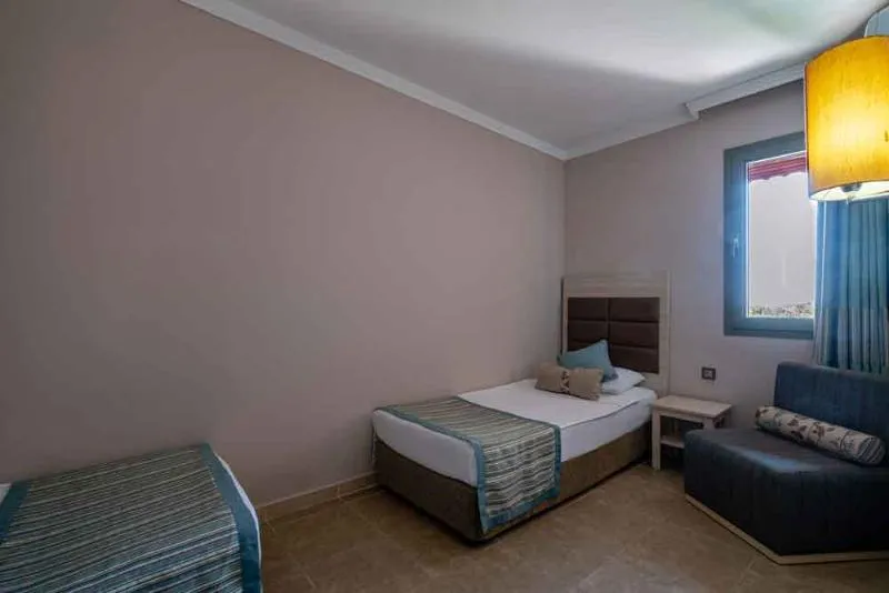FAMILY ROOM STANDARD Room, Palmeras Beach Hotel, Antalya