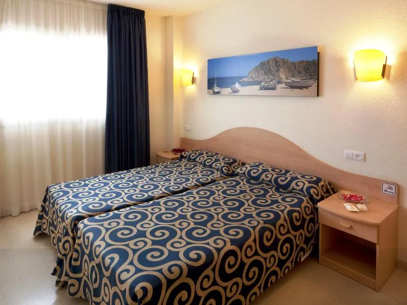 SINGLE STANDARD Room, htop Royal Sun Suites, Costa Brava