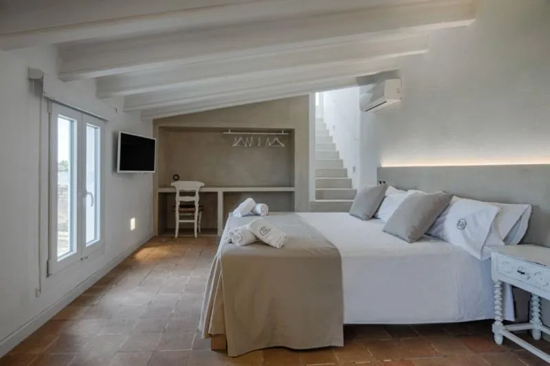 SUITE STANDARD Room, Agroturismo Son Juaneda, Menorca