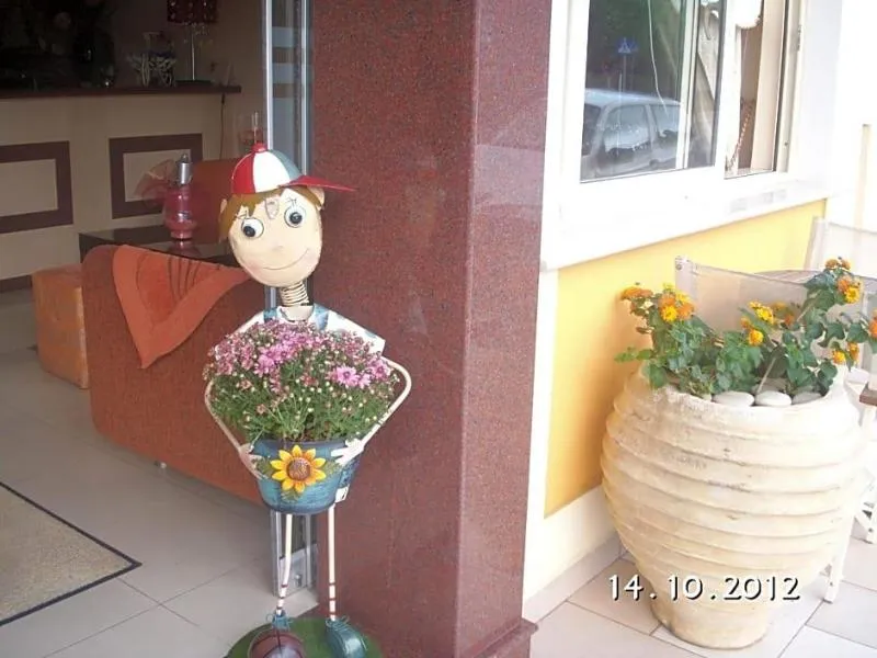 General view, Plaza Hotel, Zante