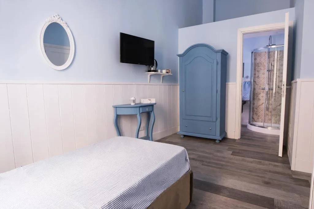 TWIN STANDARD Room, Dimora Partenopea, Naples