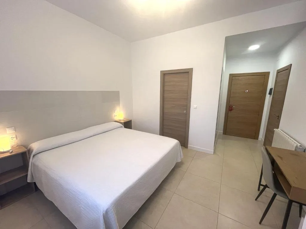 Double or Twin STANDARD Room, Hostal Sorbas, Andalucia