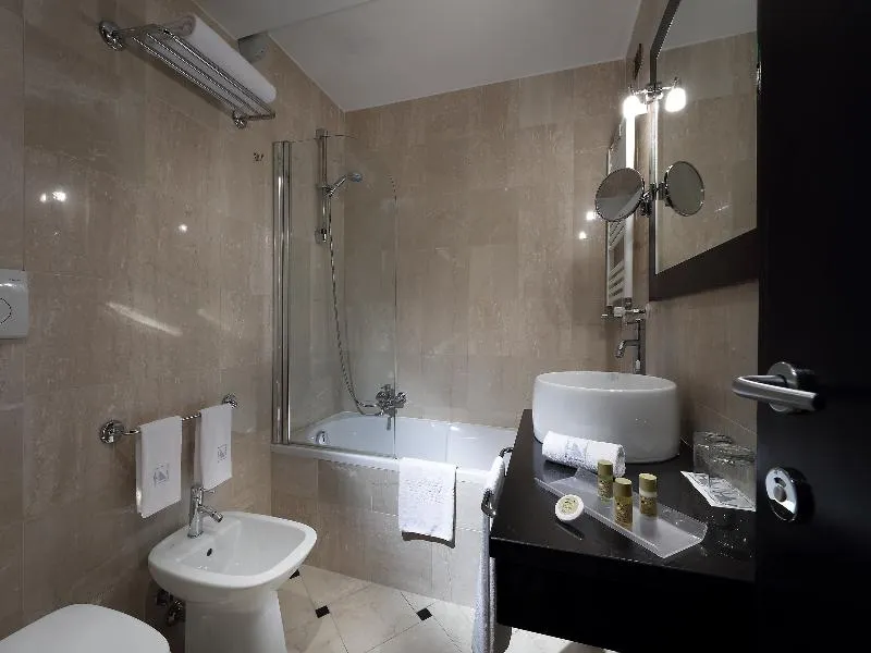 TRIPLE STANDARD Room, Exe International Palace, Rome