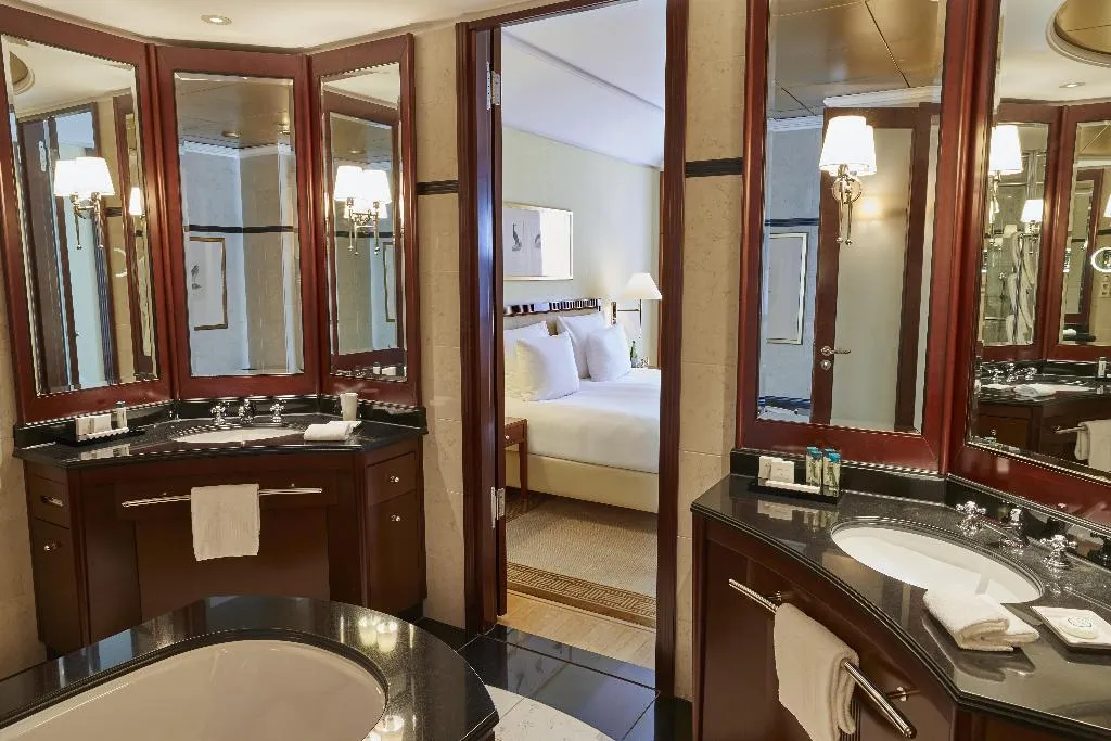 Room EXECUTIVE Room, Adlon Kempinski Berlin, Berlin