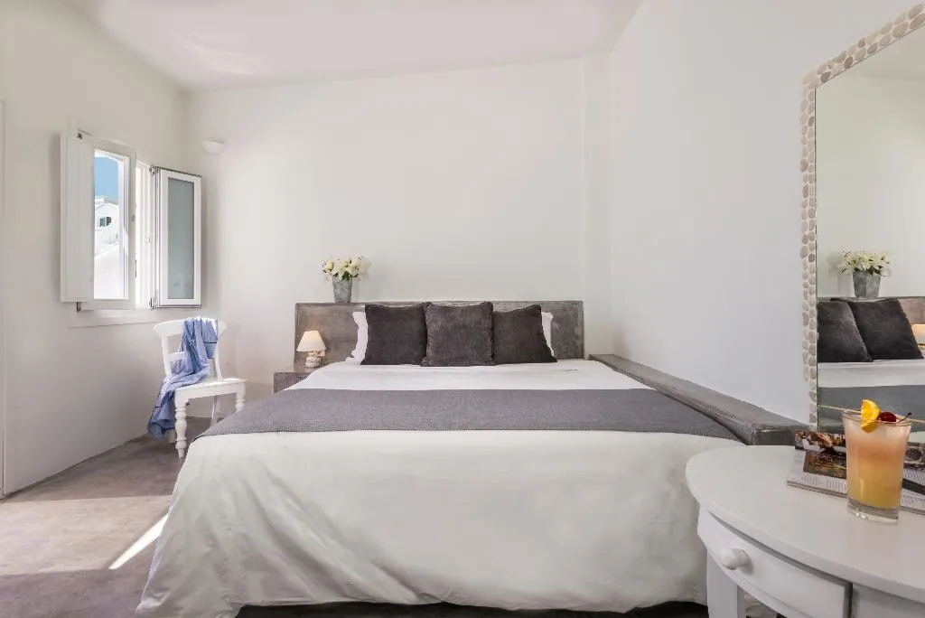 SUITE STANDARD Room, Alta Mare By Andronis, Santorini