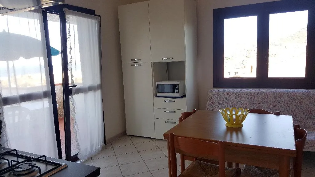 APARTMENT CAPACITY 4 Room, Residence L'Ancora, Cagliari