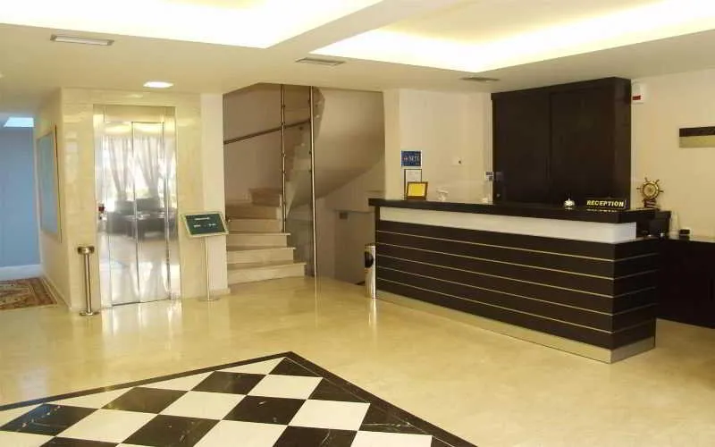Lobby, Saint George, Thessaloniki