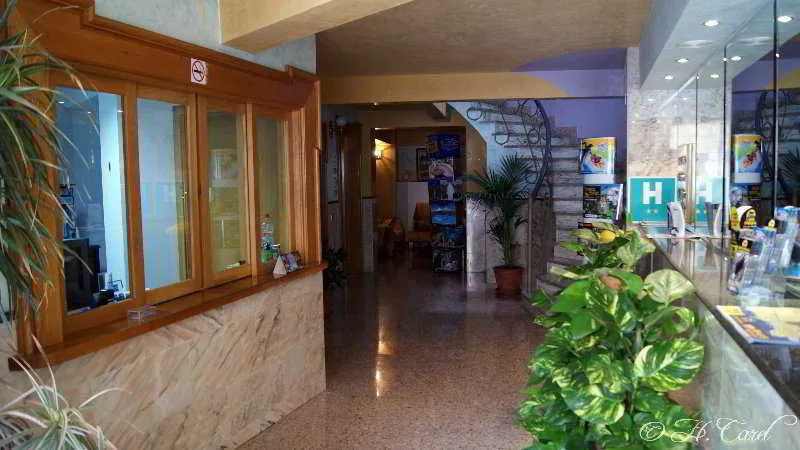 Lobby, Carel, Tenerife
