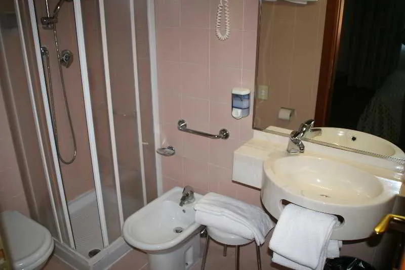 SINGLE STANDARD Room, Centrale, Venice