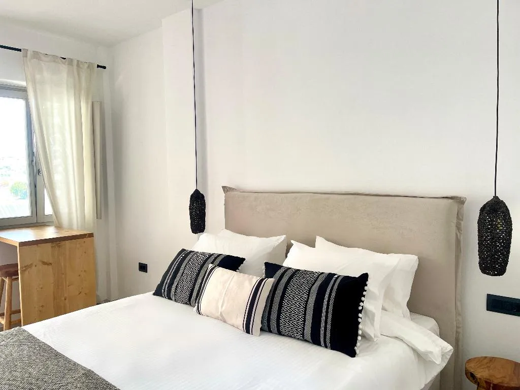 SUITE SUPERIOR WITH BALCONY Room, Mykonos Dot Suites, Mykonos