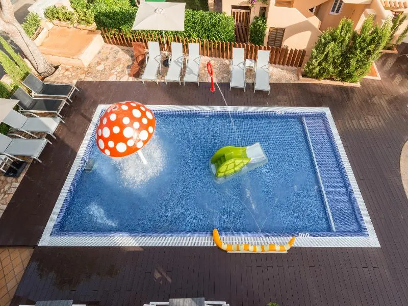 Pool, Playa Ferrera, Majorca