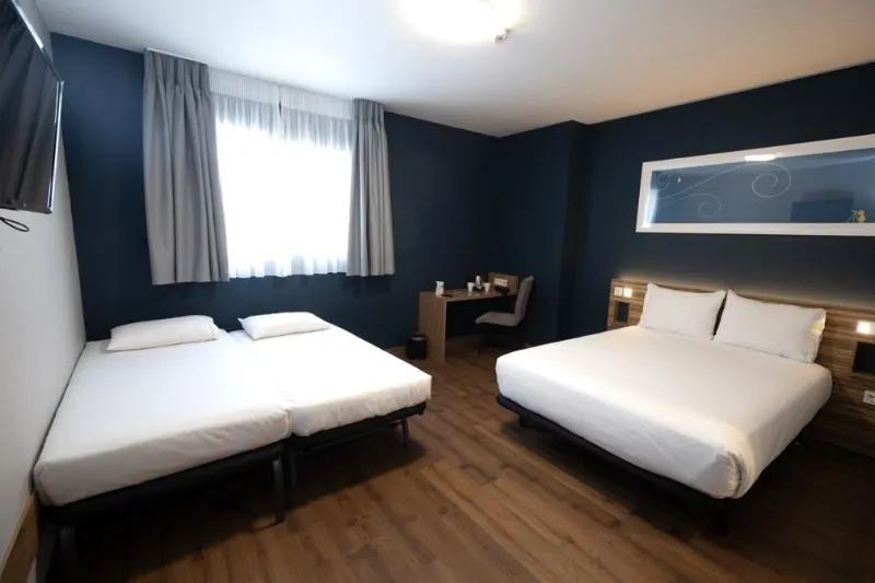 FAMILY ROOM CAPACITY 1 Room, Travelodge Madrid Metropolitano, Madrid