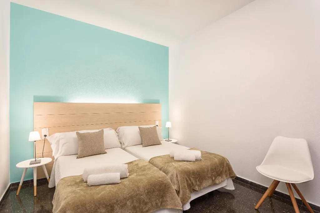 Double or Twin SUPERIOR Room, Hostal JUME - URBAN ROOMS, Menorca