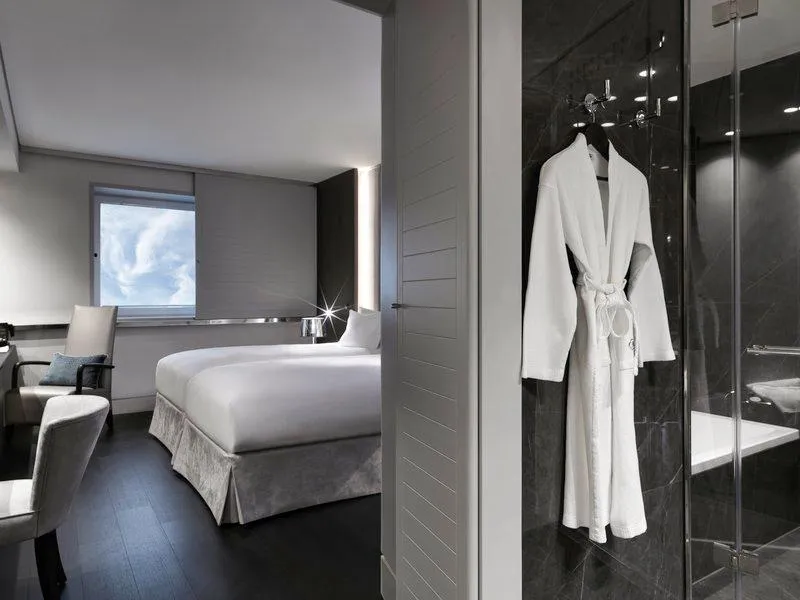 DOUBLE CLUB QUEEN BED Room, Sofitel Athens Airport, Athens