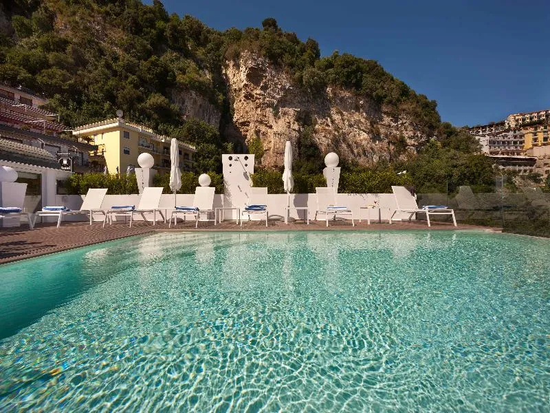 Pool, Rivage Hotel, Naples