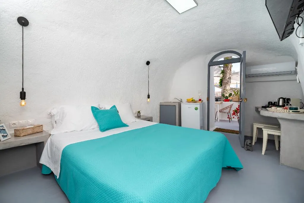 DOUBLE ECONOMY Room, 1812 Caves 'n Mansion, Santorini