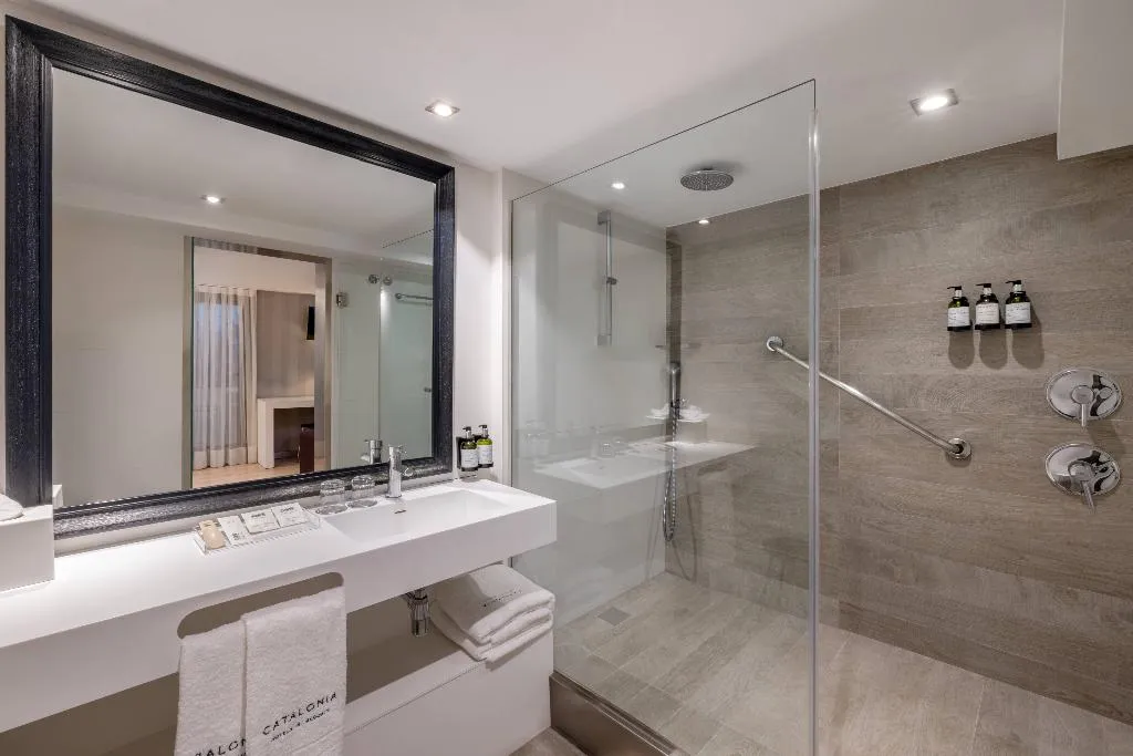 DOUBLE SINGLE USE STANDARD Room, Catalonia Plaza Cataluña, Barcelona