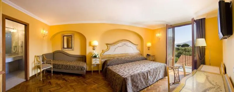 General view, Hotel Palazzo Guardati, Naples