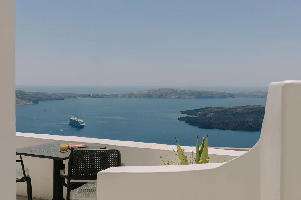 DOUBLE WITH VIEWS Room, Agave Santorini Design Boutique Hotel, Santorini
