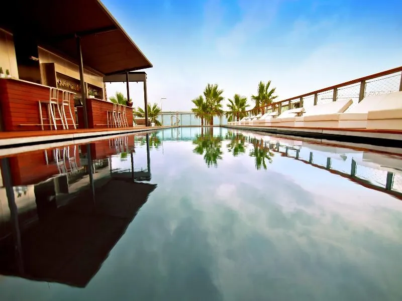 Pool, Renaissance Barcelona Fira, Barcelona