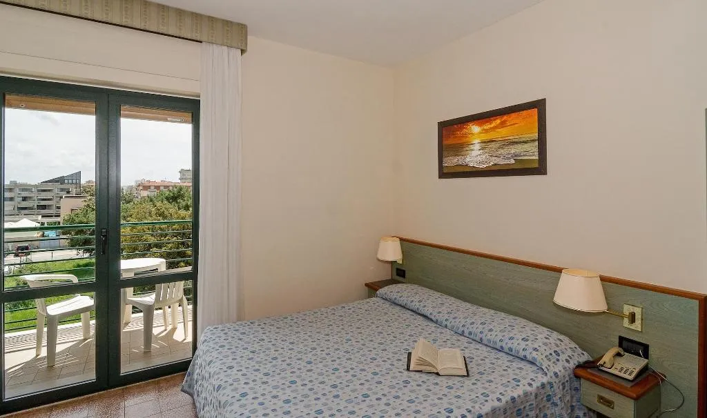 DOUBLE STANDARD Room, Hotel Paris, Florence