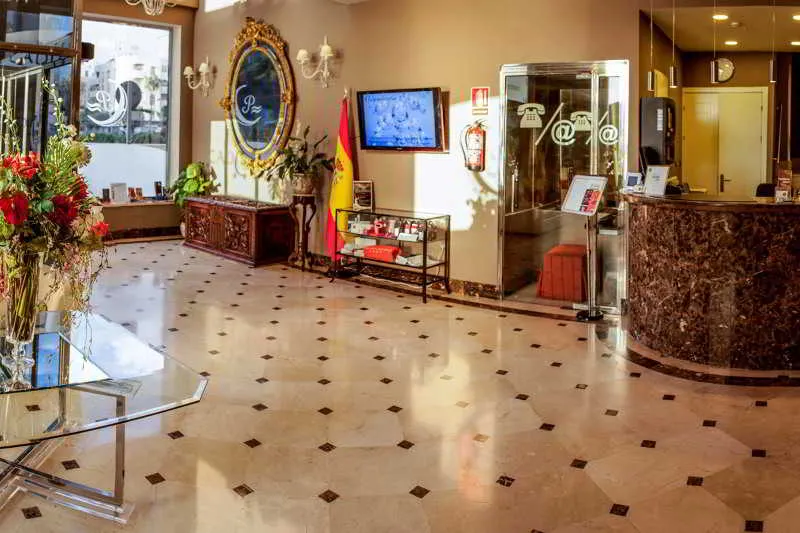 Lobby, Cadiz Plaza affiliated by Senator, Costa De La Luz
