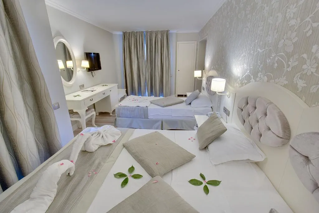 STUDIO DELUXE Room, The Pine Hill Hotel & Suites, Dalaman