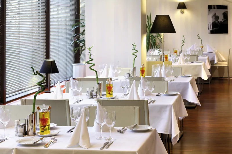 Restaurant, Occidental Praha, Prague
