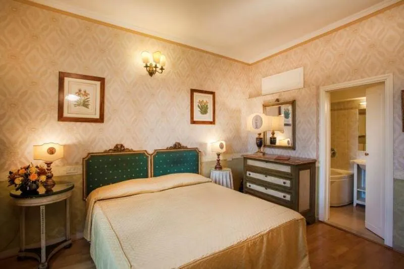 DOUBLE WITH VIEWS Room, Hermitage, Florence