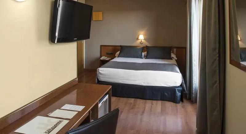 DOUBLE SINGLE USE STANDARD Room, Catalonia Castellnou, Barcelona