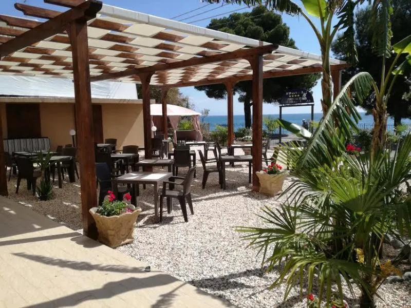 Lobby, Chrismare, Taormina