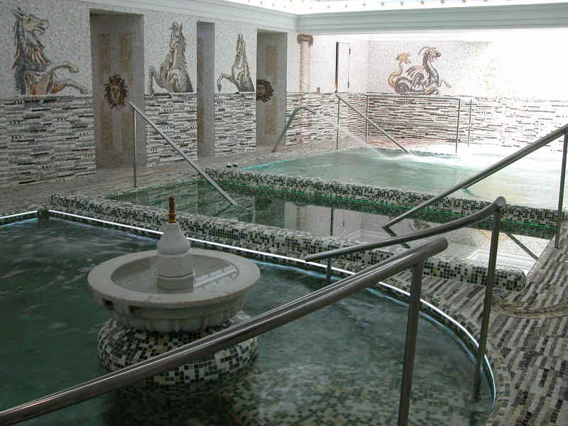 Sports and Entertainment, Casas de la Juderia, Seville
