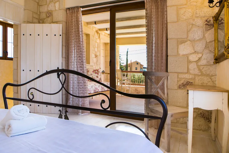 VILLA TWO BEDROOMS WITH PRIVATE POOL Room, Villa Ydria, Kefallinia