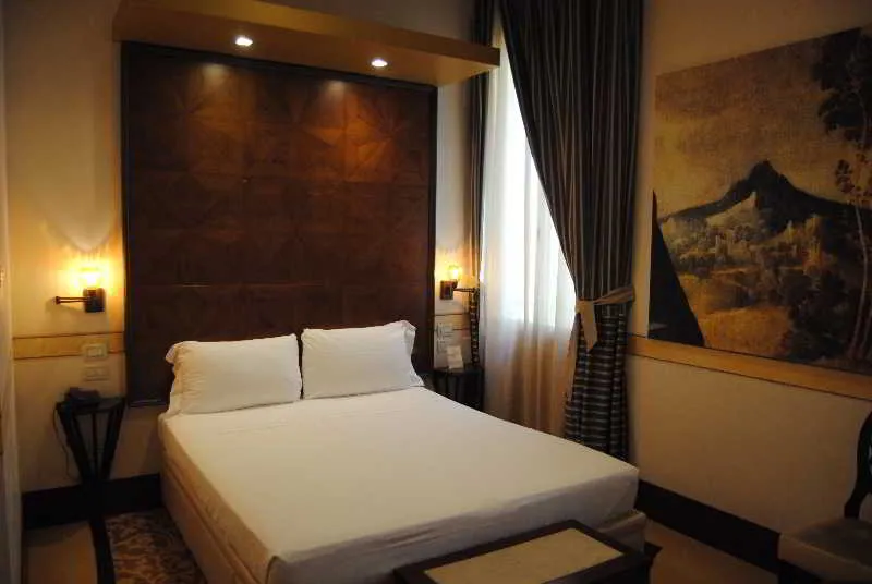 Room, Dei Dragomanni, Venice