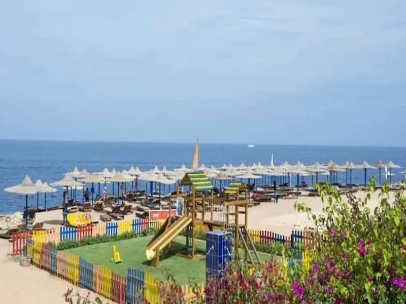 Sports and Entertainment, Amphoras Blu, Red Sea Riviera