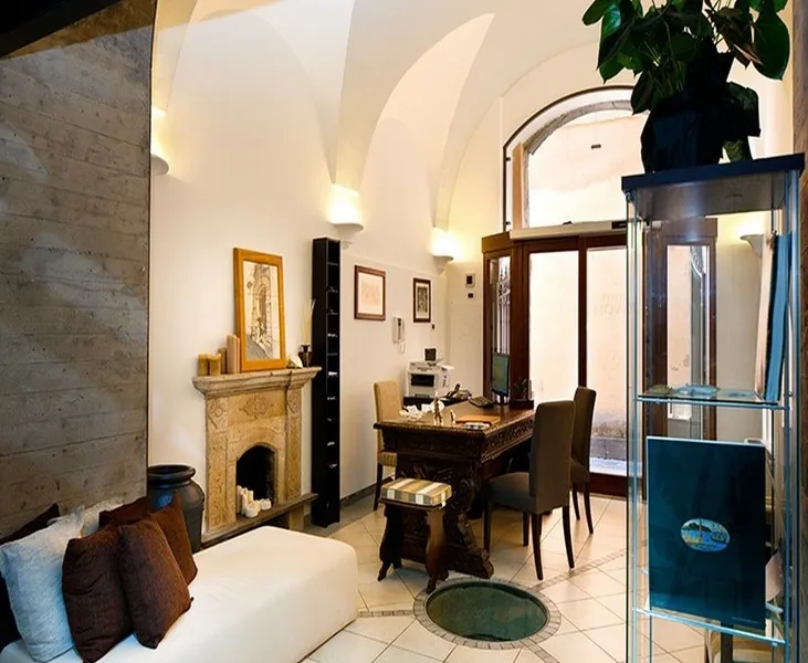 Lobby, Rivoli Sorrento, Naples