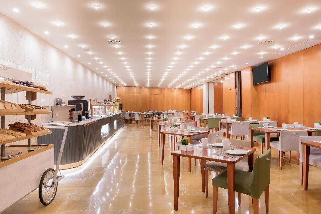 Restaurant, Hotel Castellon Center Affiliated by Melia, Valencia